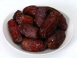 What Should I Eat First at Iftaar in Ramadan? 