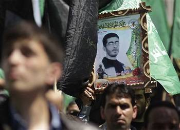 Hamas armed wing warns Israel over prisoner demands