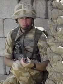 US Planes Strike Najaf Amid Fierce Fighting